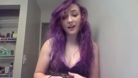 Lynn  online show from February 10, 2026, 7:18 pm