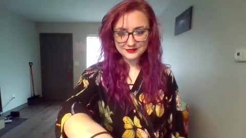 Lynn  online show from March 16, 2026, 4:33 pm