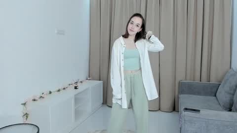 Lynsey online show from April 5, 2026, 6:05 pm