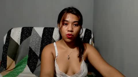 Snapshot of lynskaye2005 chatting on July 1, 2026, 9:00 am Lyn online show from July 1, 2026, 9:00 am
