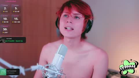 Snapshot of lyodass chatting on February 3, 2025, 10:54 pm Lyodass online show from February 3, 2025, 10:54 pm