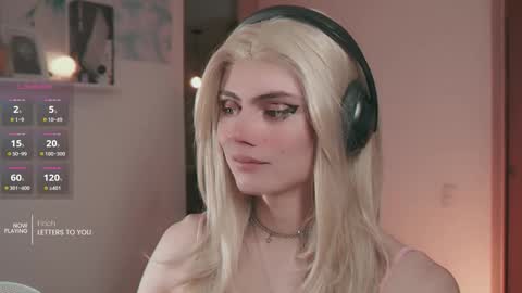 Snapshot of lyodass chatting on September 24, 2025, 12:25 am Lyodass online show from September 24, 2025, 12:25 am