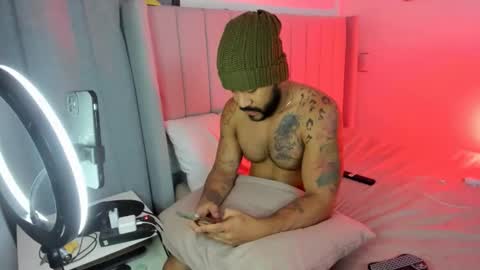 Lyon Dark online show from January 11, 2026, 12:48 am