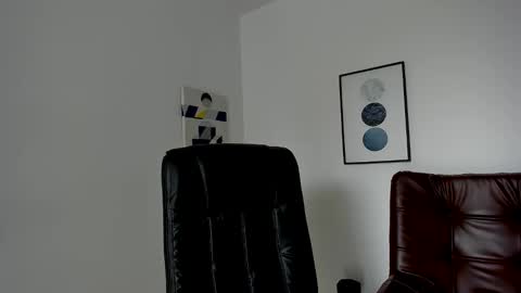Lyonel online show from May 28, 2026, 4:04 pm
