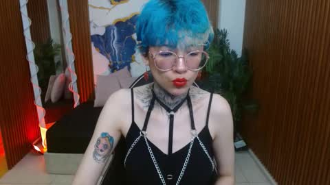 lyra_tay online show from March 21, 2026, 11:26 am