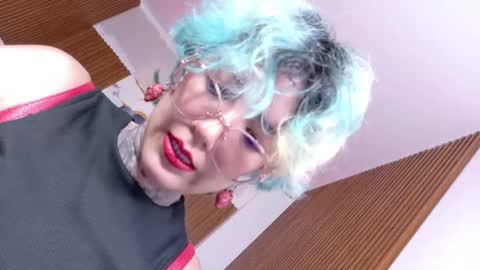 lyra_tay online show from May 23, 2026, 7:07 pm
