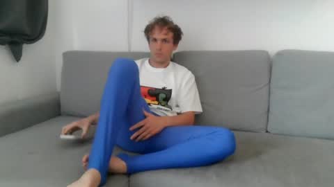 Snapshot of lzpboy chatting on July 5, 2026, 3:52 pm lzpboy online show from July 5, 2026, 3:52 pm