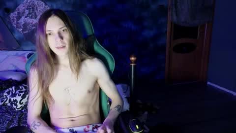 Snapshot of m1shq chatting on February 28, 2025, 3:15 am m1shq online show from February 28, 2025, 3:15 am