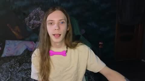 Snapshot of m1shq chatting on March 12, 2025, 9:55 am m1shq online show from March 12, 2025, 9:55 am