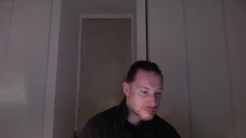 m4rduk online show from November 17, 2025, 4:40 am