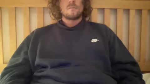 Snapshot of m9734 chatting on February 9, 2026, 5:28 pm m9734 online show from February 9, 2026, 5:28 pm