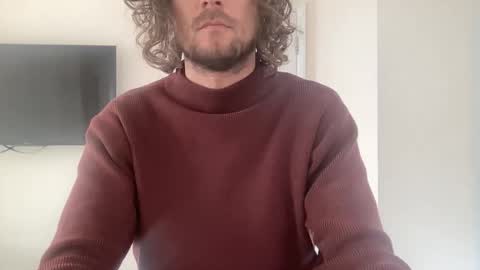 Snapshot of m9734 chatting on February 17, 2026, 12:34 pm m9734 online show from February 17, 2026, 12:34 pm