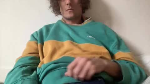 Snapshot of m9734 chatting on March 8, 2026, 6:01 pm m9734 online show from March 8, 2026, 6:01 pm