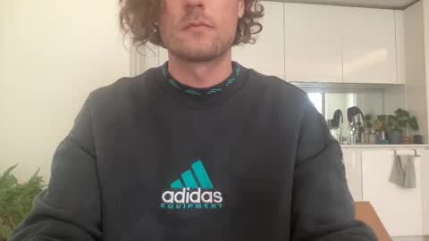 Snapshot of m9734 chatting on April 15, 2026, 3:19 pm m9734 online show from April 15, 2026, 3:19 pm