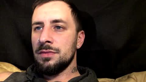 m_stephen online show from November 23, 2025, 1:27 am