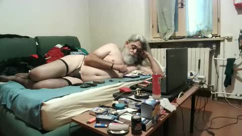 Snapshot of maax1970to chatting on October 11, 2025, 3:21 pm maax1970 online show from October 11, 2025, 3:21 pm