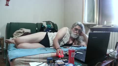 Snapshot of maax1970to chatting on May 21, 2026, 7:48 am maax1970 online show from May 21, 2026, 7:48 am