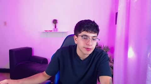 Max online show from April 6, 2026, 1:34 pm