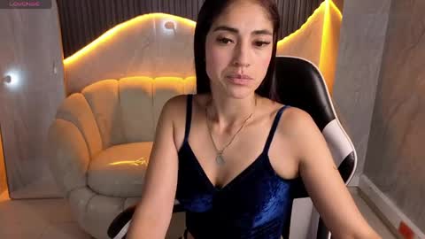 Mabell online show from May 7, 2026, 2:39 am