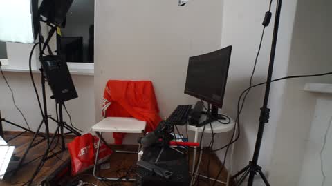 Mac Troy online show from December 3, 2024, 6:06 pm