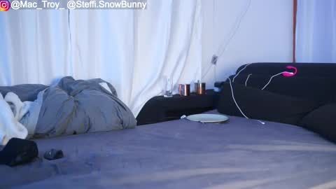 Mac Troy online show from November 20, 2025, 4:18 pm