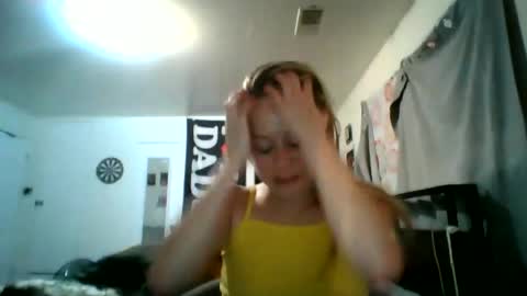 maceyloves online show from June 19, 2026, 4:39 am
