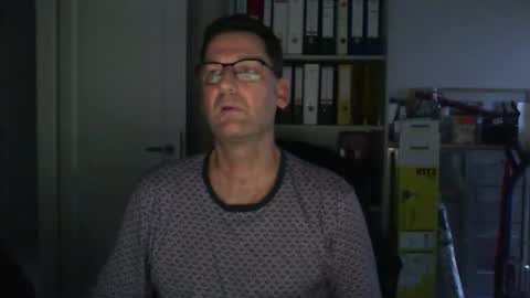 macfly67 online show from February 8, 2026, 6:50 am