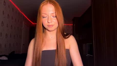 Snapshot of machelleunderdahl chatting on June 21, 2026, 11:18 pm Nicole online show from June 21, 2026, 11:18 pm