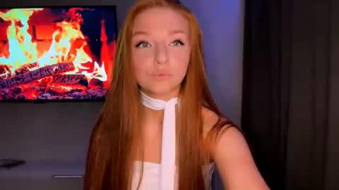 Snapshot of machelleunderdahl chatting on July 7, 2026, 10:36 pm Nicole online show from July 7, 2026, 10:36 pm