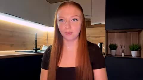 Snapshot of machelleunderdahl chatting on July 20, 2026, 11:07 pm Nicole online show from July 20, 2026, 11:07 pm
