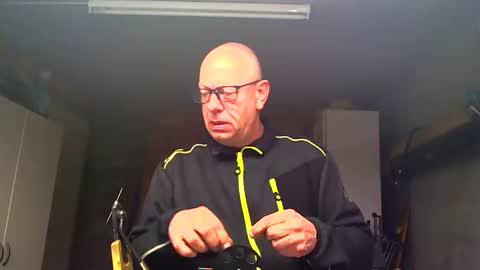 Andy online show from November 25, 2025, 7:58 pm