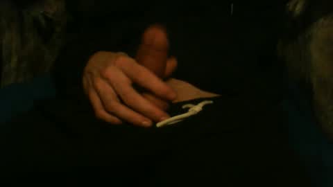 Snapshot of macho9385 chatting on February 15, 2026, 7:10 pm macho9385 online show from February 15, 2026, 7:10 pm