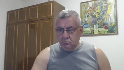 Macho online show from October 17, 2025, 7:49 pm