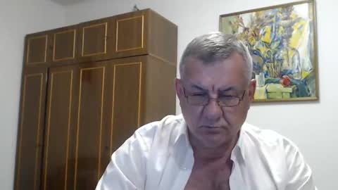 Macho online show from May 20, 2026, 6:58 pm