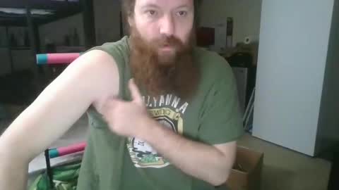 mackhere4u online show from February 3, 2025, 4:57 am