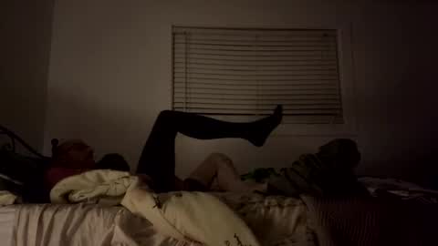 Snapshot of macsammacfuck833109 chatting on September 18, 2025, 9:11 am slyshyguy69 online show from September 18, 2025, 9:11 am