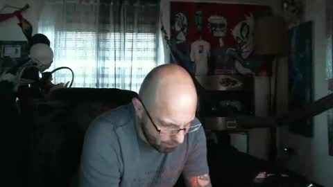 Snapshot of mad_dem0n chatting on December 23, 2024, 3:23 pm Manuel online show from December 23, 2024, 3:23 pm