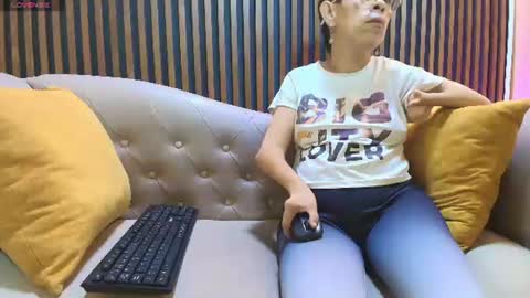 Snapshot of madame_mature1 chatting on July 3, 2026, 11:49 am Madame online show from July 3, 2026, 11:49 am
