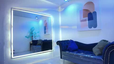 Madame Scarllet  online show from March 3, 2026, 11:27 am