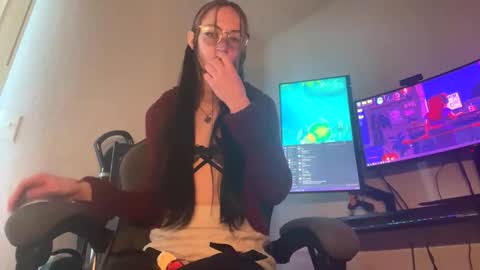 Madame Bubs online show from April 20, 2026, 12:13 am