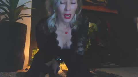 Snapshot of maddalena_ chatting on December 24, 2024, 11:22 pm Maddalena online show from December 24, 2024, 11:22 pm