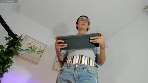 Maddie Ray online show from April 26, 2026, 12:14 pm