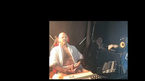 maddox840 online show from April 28, 2026, 5:18 pm