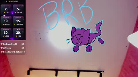 Snapshot of maddy_bennet chatting on December 15, 2024, 7:57 am Maddy Please help me with your thumbs up its important online show from December 15, 2024, 7:57 am