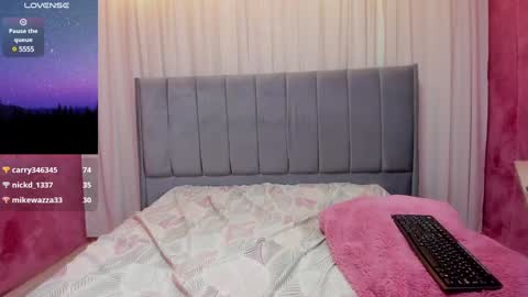 Snapshot of maddy_bennet chatting on December 24, 2024, 12:00 am Maddy Please help me with your thumbs up its important online show from December 24, 2024, 12:00 am