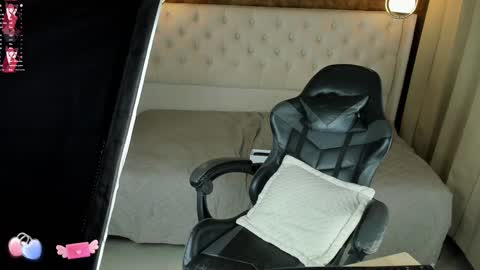 Snapshot of maddy_bennet chatting on January 21, 2025, 7:58 am Maddy Please help me with your thumbs up its important online show from January 21, 2025, 7:58 am