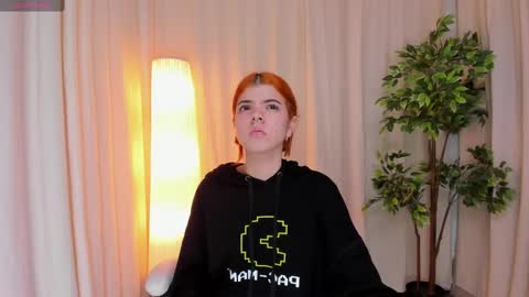 Snapshot of maddy_bennet chatting on February 26, 2025, 7:31 am Maddy Please help me with your thumbs up its important online show from February 26, 2025, 7:31 am