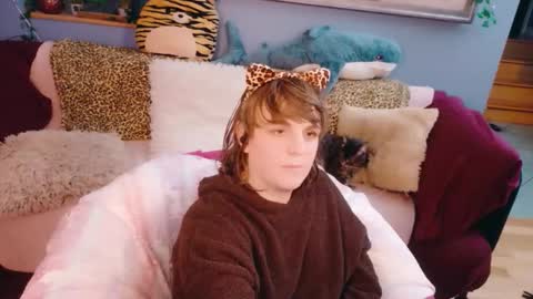 Snapshot of maddy_cat chatting on November 30, 2025, 11:20 pm Maddy Cat online show from November 30, 2025, 11:20 pm