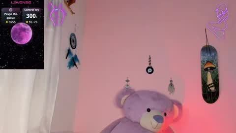 Maddy  online show from November 11, 2025, 11:16 pm