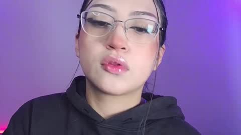   Please followme and rate me your thumbs up online show from September 25, 2025, 7:17 pm